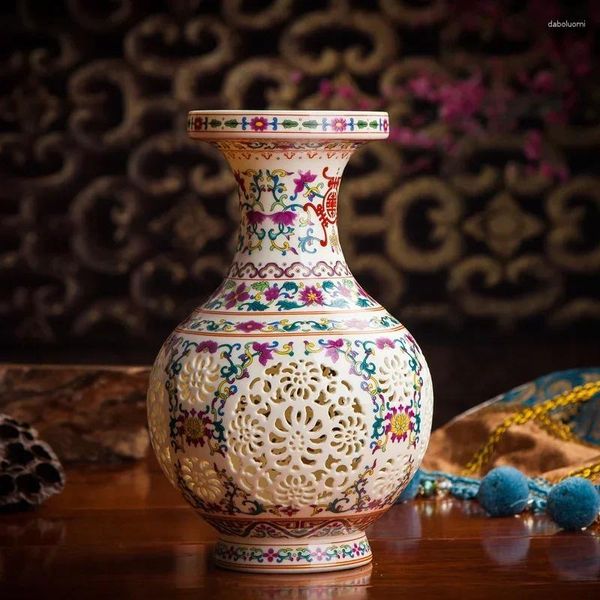 Vasen Antike Jingdezhen-Handwerkskeramikvase Chinesische durchbohrte hohle Hochzeitsgeschenke Heimtextilien Dekoration Handwerksartikel