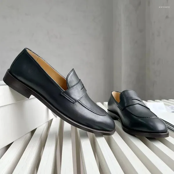 Casual Schuhe Frühling 2024 B C Herren Loafer Business Schwarz Leder Mann Runde Zehe Slip-on Hohe Qualität