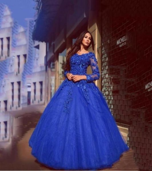 Mangas compridas azul real doce 16 vestidos quinceanera com flores artesanais com decote em v vestido de baile vestido de baile feito sob encomenda árabe formal w9887568