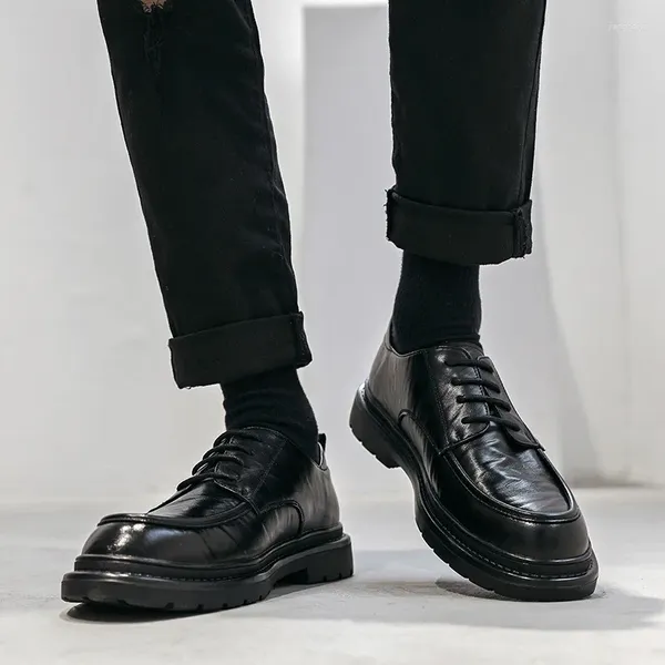 Scarpe casual da uomo primavera e autunno abbigliamento formale da lavoro maturo britannico nero semplice in pelle di grandi dimensioni