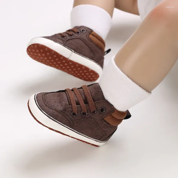 Primeiros caminhantes 0-18m nascidos sapatos de bebê temáticos 4 cores menino rendas até esportes casuais sola macia antiderrapante criança