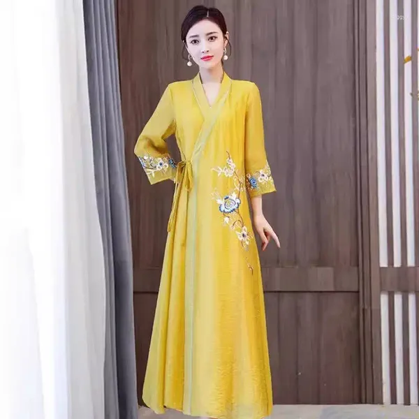 Casual Kleider Chinesischen Stil Kleid Frauen Frühen Frühling 2024 Sommer V-ausschnitt Han Retro Gestickte Lose Spitze Up K350