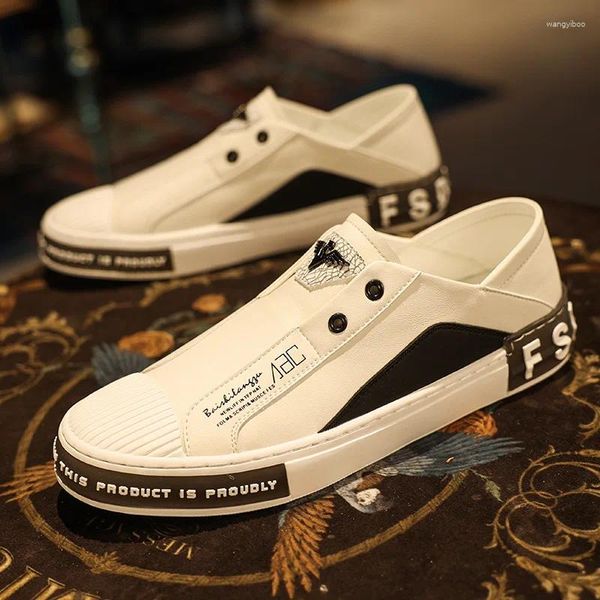 Sıradan Ayakkabı Erkekler İçin Avrupa Tasarımcısı Deri Traend Flats Youth Street Luxury Slip-On Loafers