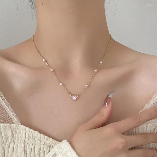 Catene Ins Love Collana di perle per donne Moda giapponese e coreana Nicchia Ciondolo a forma di cuore di pesca Catena alla clavicola Dolce collo semplice