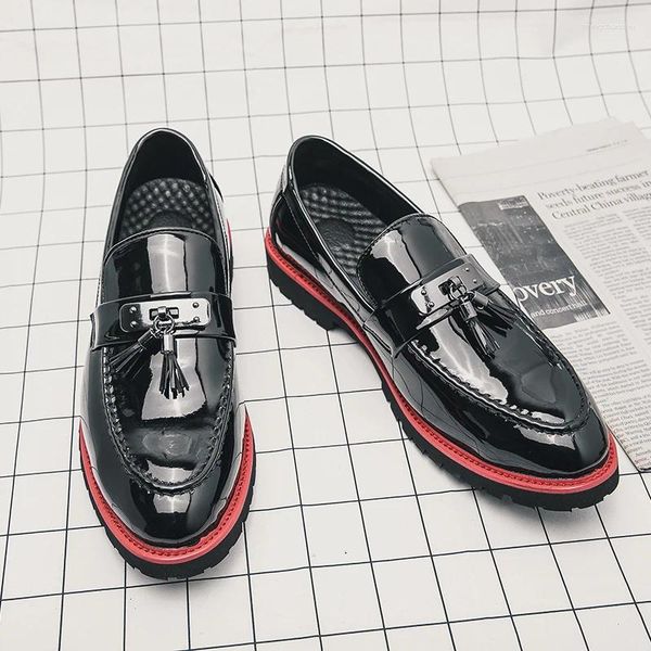 Sıradan Ayakkabı Patent Deri Loafers Erkek İşletme Aynası Damat Erkek Elbise Büyük Boyut 38-48