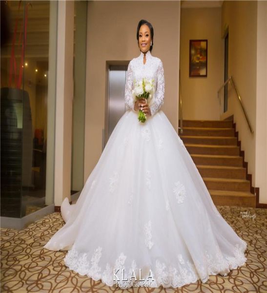 Árabe vintgae muçulmano alta pescoço renda appliqued plus size vestido de casamento luxo frisado balck menina dubai vestido de noiva 2960081