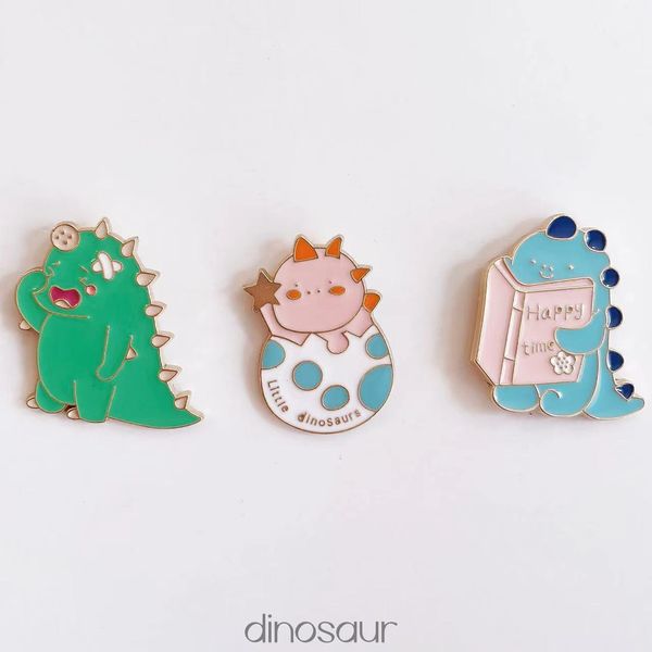 Kinder Jungen Mädchen Dinosaurier Emaille Pins Niedliche Anime Filme Spiele Harte Emaille Pins Sammeln Cartoon Brosche Rucksack Hut Tasche Kragen Revers Abzeichen