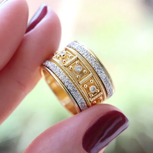 2024 nova marca de luxo grande dedo dourado 14k anéis de ouro amarelo para homens mulheres joias finas zircão cúbico micro pavimentado strass presentes de festa de casamento