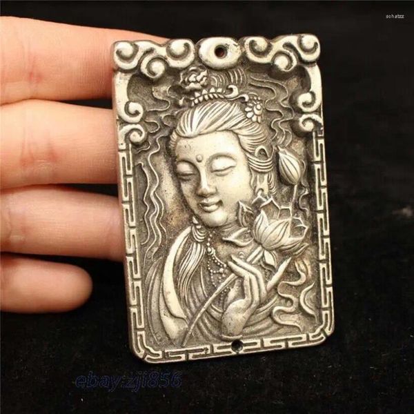 Statuette decorative Ciondolo Guanyin Buddha intagliato in argento tibetano antico cinese