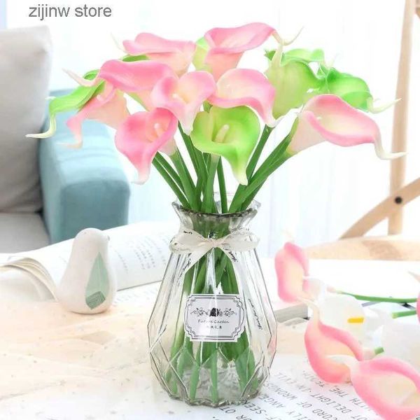 Faux Floral Greenery 3/5 Pcs Calla Lily Flores Artificiais Buquê Planta Falsa para Decoração de Quarto de Casa Jardim Casamento Decoração Vaso Acessórios Y240322