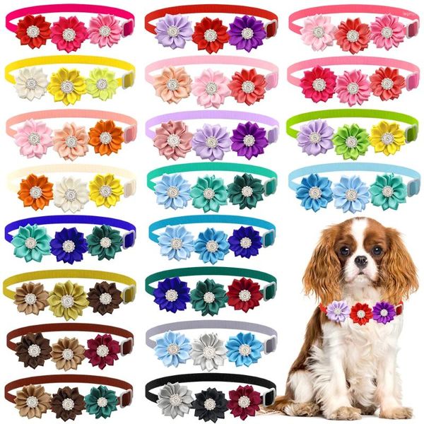 Hundebekleidung 50/100 Stück süße Blumenschleifen Blütenblätter Mix Farben Fellpflegezubehör Haustier mit Diamanten Katzenschleifenhalsband