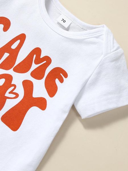 Bekleidungssets: Süßer und bequemer Baby-Jungen-Body aus Fußballtrikot mit passenden Shorts und Stirnband für Spaß am Spieltag