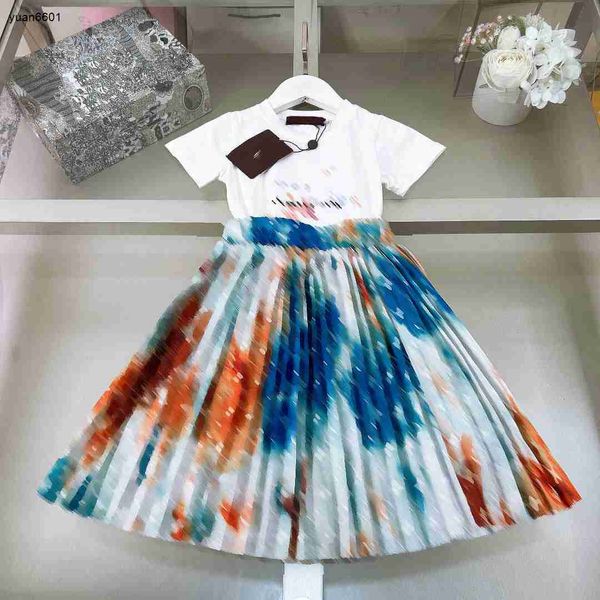 Popüler Bebek Giysileri Kamuflaj Tasarım Prenses Elbise Çocuk Takibi Boyutu 80-160 cm Kızlar T-Shirt ve Logo Baskılı Uzun Etek 24Mar