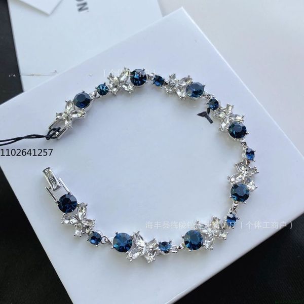 Bracciale a farfalla da donna dal design di lusso / Orecchini da donna Piccolo braccialetto con diamanti rotti Gioielli da donna per matrimoni e feste