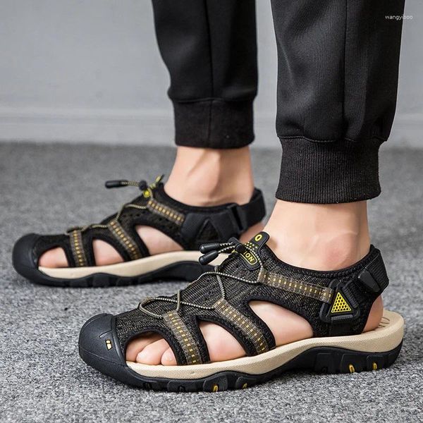 Sapatos casuais masculinos 2024 verão sandálias masculinas plus size moda para tênis ao ar livre praia chinelos de água sandalias hombre