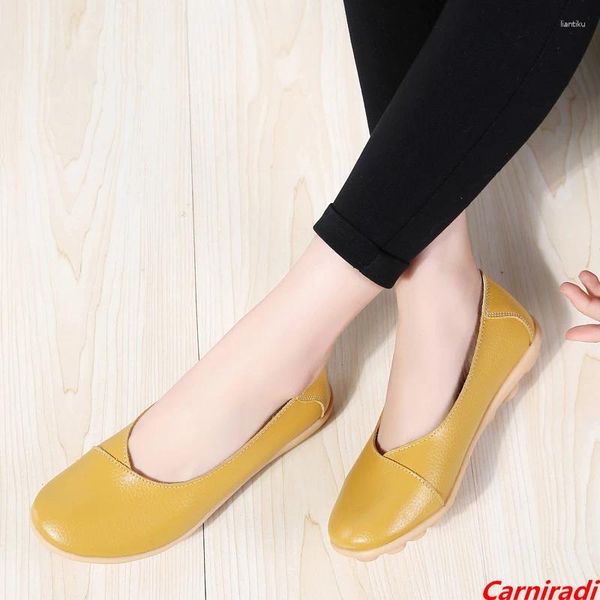 Yürüyüş Ayakkabıları Orijinal Deri Su Geçirmez Günlük Fasulye Kadınlar Mokasenler Üzerinde Bahar Kayma Loafers Ladies Sonbahar Slip Olmayan Yumuşak