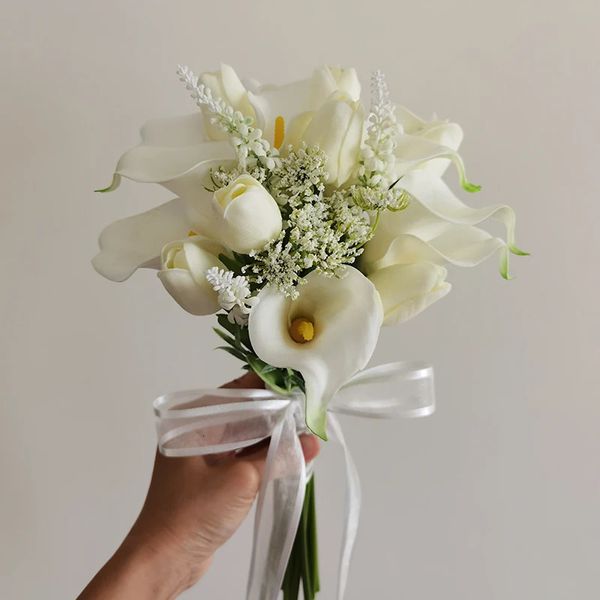 Buquê de casamento artificial calla lírio mão nupcial segurando flores para dama de honra acessórios 240308