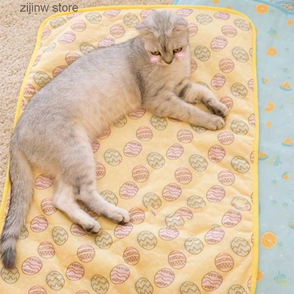 Camas de gato Móveis Pet Cat Cooling Mat Dog Soft Suave Respirabilidade Automaticamente Resfriado Almofada de Verão Cães Interior Ao Ar Livre Manter Cool Sleeping Cat Mat Y240322