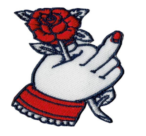 Nuovo arrivo Fiore rosa nelle mani Elizabeth ricamato il ferro su cucire su camicie patch abbigliamento tessuto badge cucito patch emblema Fr3905561