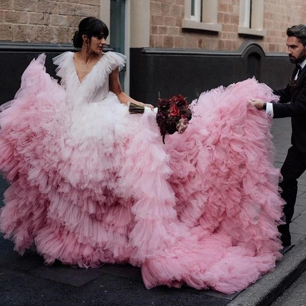 Lässige Kleider Traumrosa Hochzeit Braut Poshoot Kleid Extra lange Schleppe abgestuftes Tüll Pografiekleid Anlasskleider