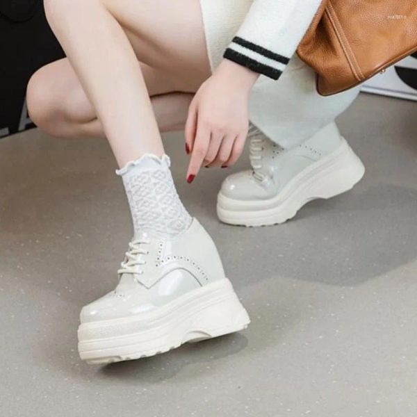Sapatos de vestido Krasovki 11cm patente couro microfibra tornozelo botas moda primavera outono mulheres plataforma cunha bombas alta marca amortecida