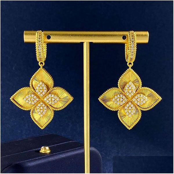 Stud Luxus Marke Clover Designer Ohrringe für Frauen 18 Karat Gold Sier 4 Blätter Blume Kristall Diamant Brincos Ohrringe Ohrring Ohr Ringe N Othj1