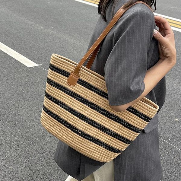 Borsa da spiaggia casual in stile bohémien Borsa da donna dal design di lusso in paglia estiva 2024