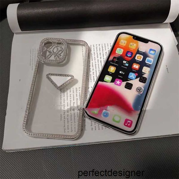 Custodie per telefoni cellulari con bordi triangolari con diamanti neri di design per IPhone 13 13pro 13promax Custodie trasparenti di design di lusso 11 12 Pro Promax X Xs XrV6QK