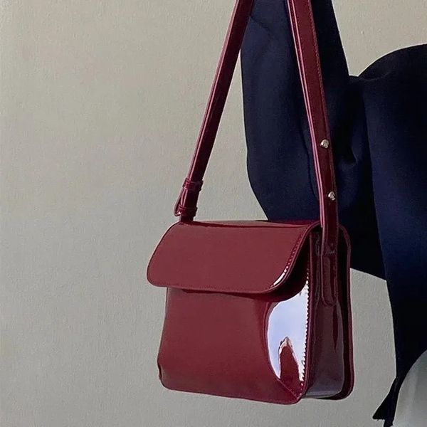 Abendtaschen Retro Patent Leder Umhängetasche für Frauen Luxus Flap Crossbody Massive Farbe Unterarm Rote Dame Handtasche A1