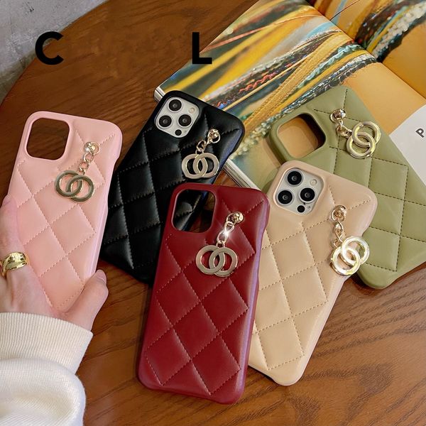 Чехол для телефона, модный кожаный защитный чехол Argyle с украшением в виде буквы C, защитные чехлы для iPhone 15, 14, 13, 12 Pro Max, чехлы для телефонов