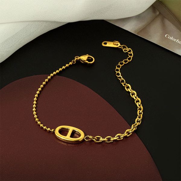 Klassische Schweinenase Kettenarmbänder Buchstabe C Kette Gold Armreif Titan Stahl Buchstabe Männer und Frauen Luxus Designer Geschenk Hochzeit Party Schmuck verblasst nicht