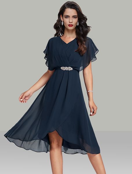 Elegante kurze marineblaue Chiffon-Kleider für die Brautmutter, A-Linie, gerüscht, V-Ausschnitt, Patenkleider, formelles Partykleid, asymmetrische Länge für Damen