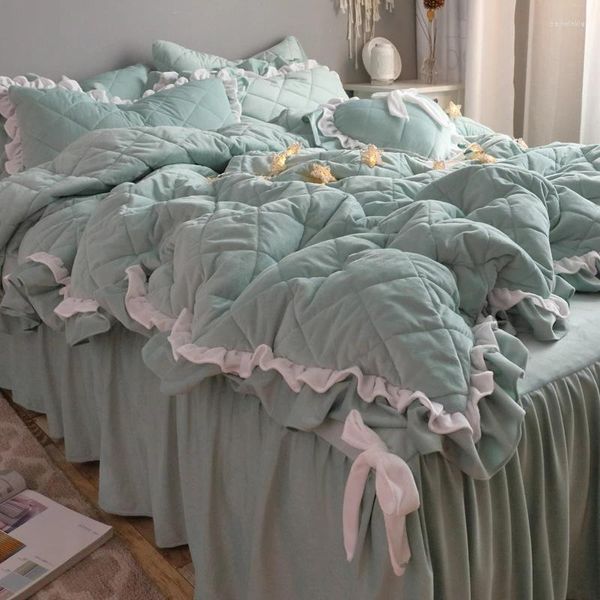 Комплекты постельного белья на осень и зиму, короткий флисовый бархатный комплект со стразами, комплект из четырех предметов, коралловый пододеяльник для девочек, двусторонняя кровать
