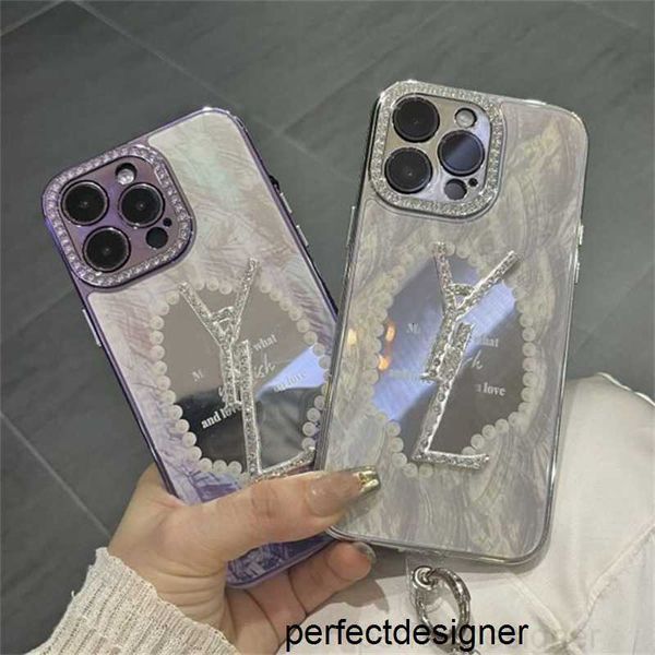 Designer de metal casos de telefone capa designer diamante espelho casos de telefone para iphone 14 14pro 14plus 13 12 marca de luxo impressão capa caso com pérola chains57y