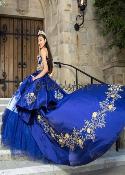 Abiti Quinceanera blu reale Abiti da ballo messicani 2020 con scollo a cuore e abiti da ballo con applicazioni in oro Corsetto Top Sweet 16 Abito da ballo v2692583