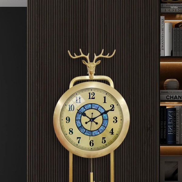 Relógios de parede Moderno Minimalista Relógio Calendário de Cobre Silencioso Casa Luz Luxo Reloj de Pared Decor