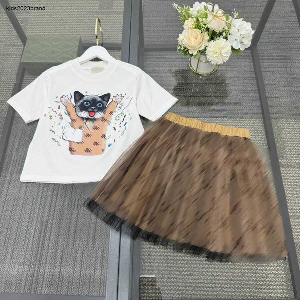 Neue Babykleidung Kinder Trainingsanzüge Sommer Prinzessin Kleid Größe 100-150 CM Mädchen T-Shirt mit Cartoon-Katzenmuster und Spitzenrock 24. März