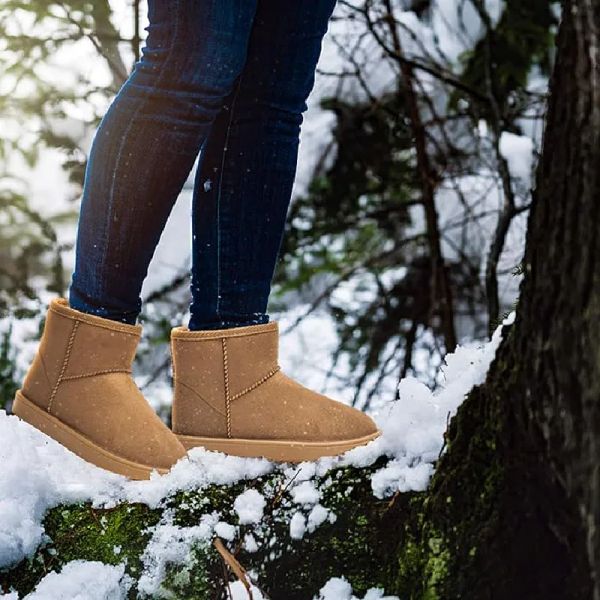 Stivali di qualità classica da donna in neve impermeabile stivali anckle antismispiti inverno inverno peluche calde scarpe foderate per donne più dimensioni