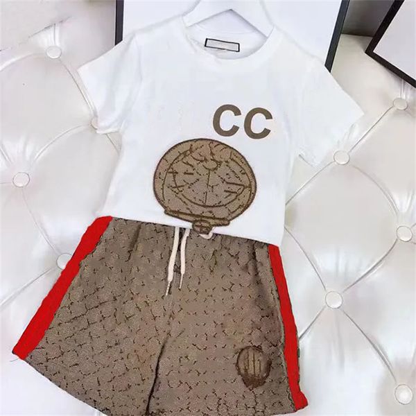 Tasarımcı Bebek Tshirt Setleri İlkbahar Yaz Giysileri Moda Giysileri Seti Toddler Erkek Kız Mektuplar Sıradan Pantolonlar 2pcs Pamuk Kıyafet Giysileri