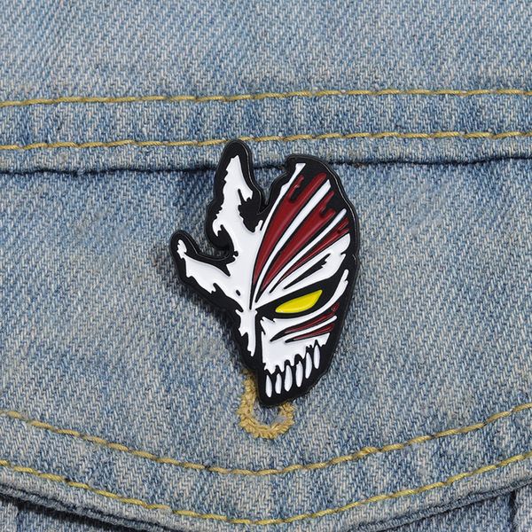 Bleach Kurosaki Ichigo Toshiro Maske Emaille Pins Japanische Anime Revers Abzeichen Broschen Hut Kleidung Schmuck Halloween Zubehör