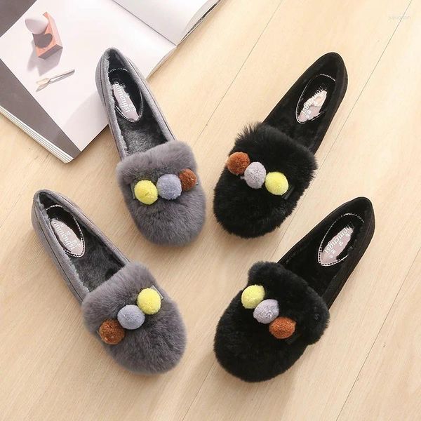 Sapatos casuais multicolor pompom apartamentos coelhos pele de algodão para mulheres deslizamento raso em mocassins inverno confortável rebanho redondo dedo do pé mocassins peludos