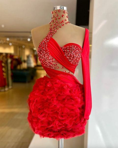 Neue rote Mini-Meerjungfrau-Cocktailkleider mit Perlen, schiere Stehkragen, eine Schulter, lange Ärmel, Spitzenapplikationen, arabisches Abschlussball-Abendkleid, Kleid, Vestidos de Gala