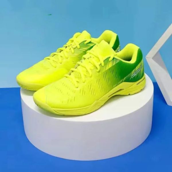 Stivali 2023 Nuove scarpe da badminton unisex anisex slip sport sneaker designer da tavolo scarpe da tennis da uomo donna indossabile scarpe da ginnastica coppie