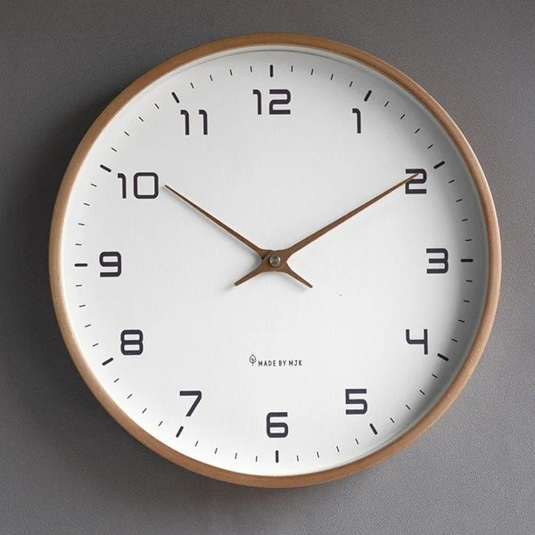 Relógio de parede de madeira de estilo europeu nórdico Modern Nordic Minimalis Wood Wood Wall Clock Room Living Kitchen Home Decoration 240315