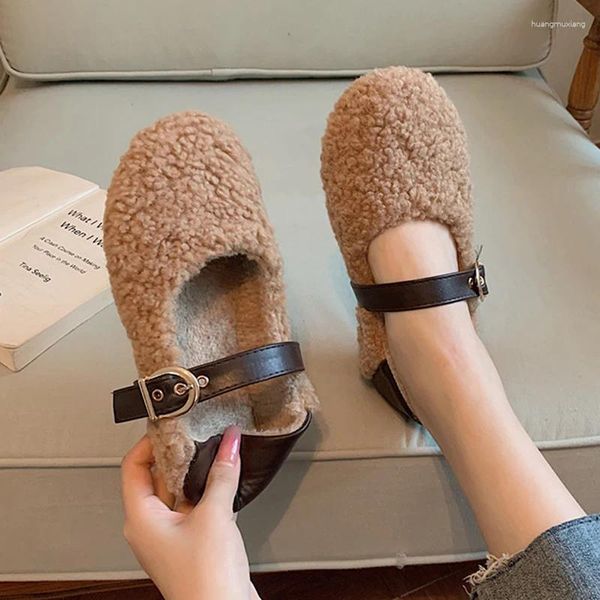 Scarpe casual 2024 Lana bianca Ladies Strap Buckle Mary Janes Donna Pelliccia di pecora Appartamenti Ricci Mocassini in lana d'agnello Inverno Cotone Mocasines Mujer