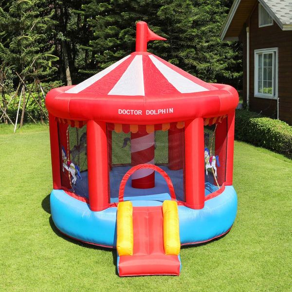 Pequeno castelo inflável para crianças Bounce House Jumping Bouncer Jumper Moonwalk Trampolim Exterior Interior Carrossel Carrossel Design Brinquedos divertidos Presentes Aniversário