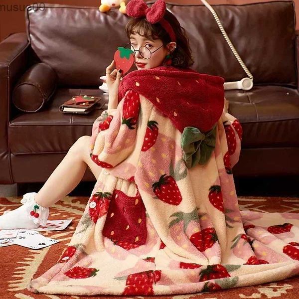 Home Clothing 2023 Winter Womens Cartoon Pyjamas Hoodies Hosen Erdbeerjacken Süßes Haus Dressing