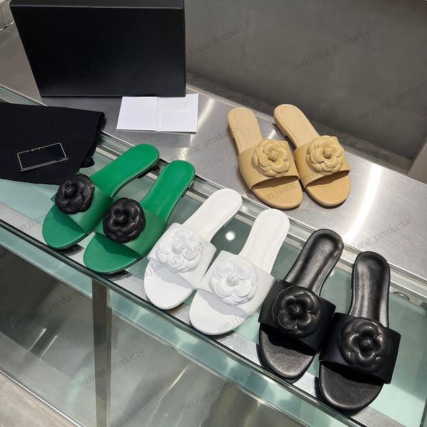 Paris chinelos mulheres verão sandália 2 c sapatos designer de luxo flip flops marcas carta couro genuíno praia plana chinelos casuais palha ráfia diamante slide camélia