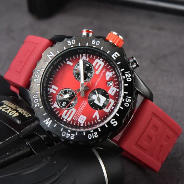 NOVO 2024 Top Luxury Mens Watch Quartz Endurance Pro Avenger Chronograph 44mm Relógios Múltiplas Cores Borracha Homens Relógios Relógios de Pulso de Vidro