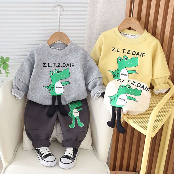 Jungen 2024 Neue kinder Casual Pullover Hübscher Baby Frühling und Herbst Jahreszeiten Westlichen Mode Zwei Stück Set Trendy